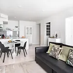 Joivy Superb 1-Br Flat Near Jardim Da Estrela