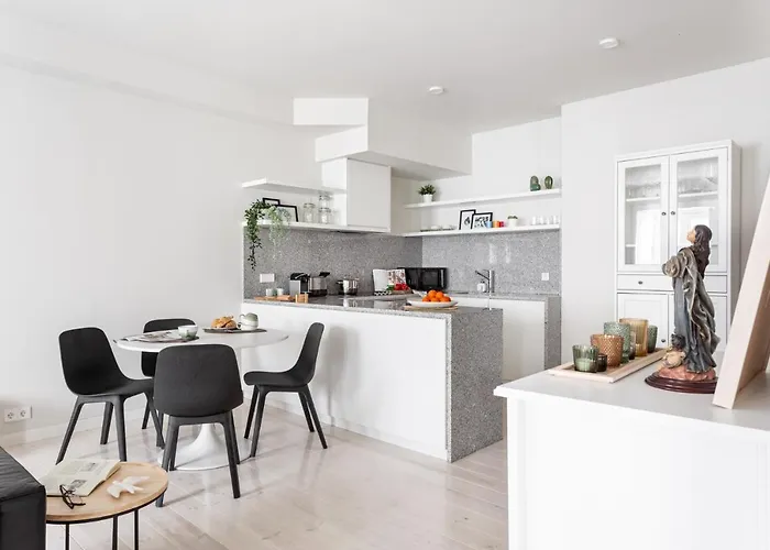 Joivy Superb 1-Br Flat Near Jardim Da Estrela